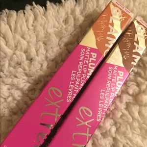 ⚡️Glamglow matte tint lip pumper 🖤